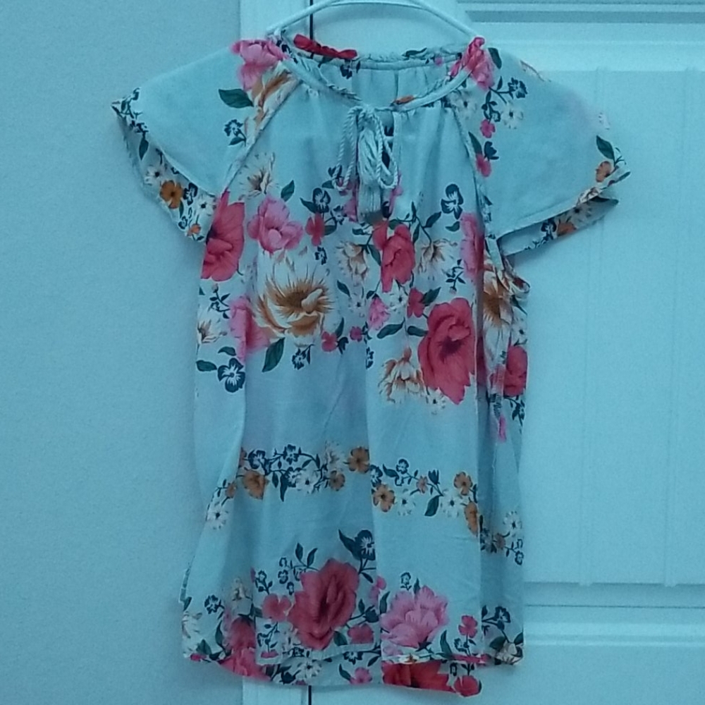 Floral top